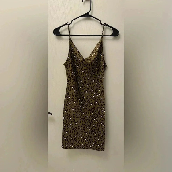 Urban Outfitters Animal Print Slip Dress Adjustable Straps EUC Size M - Picture 1 of 7